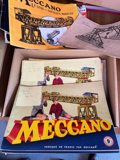 MECCANO
Important collection of magazines...