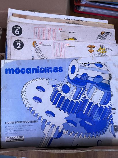 MECCANO
Important collection of magazines...