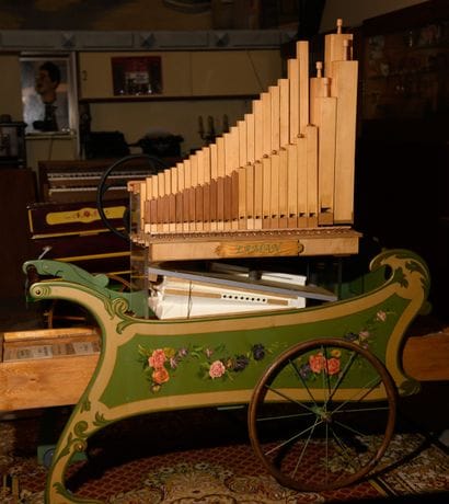 Orgue de barbarie Jean-Paul ERMAN, fabrication...