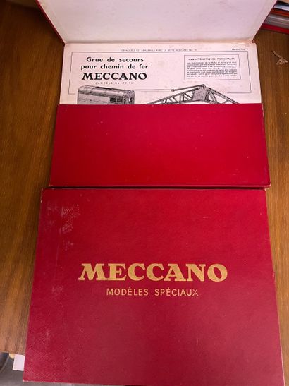 MECCANO
Important collection of magazines...