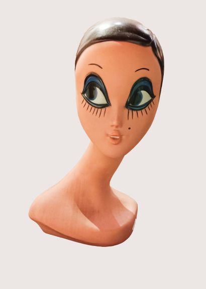 TWIGGY, 
Tête à chapeau porte perruque /...