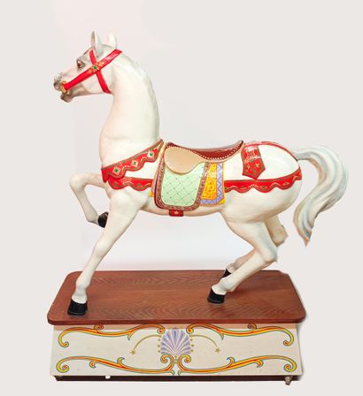 Cheval de manège de carrousel en résine sur...