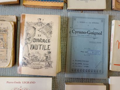 Réunion de livres sur le thème de GUIGNOL...