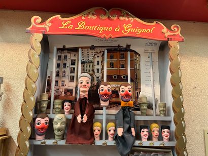 Puppet display representing Guignol's store
Several...
