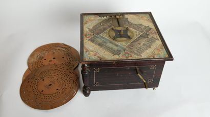 Organette de la marque ARISTON, 
Décor de...