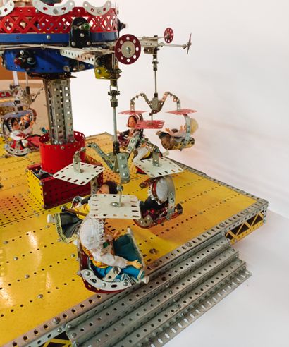 MECCANO
Funfair
Meccano featuring a 