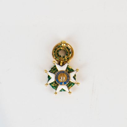 Réduction de la croix de l'Ordre de Saint...