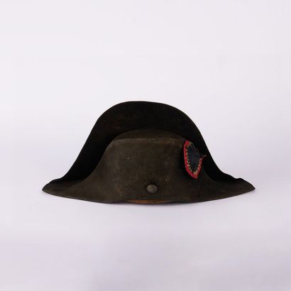 Bicorne de gendarme en feutre, avec cocarde...