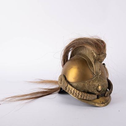 Casque de gendarme modèle 1912. 
Bombe en...