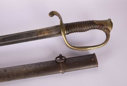 Sabre d'officier modèle 1855, monture bronze,fusée...