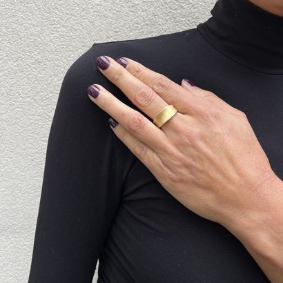 Band ring in 18 K yellow gold (750°/00 ),...