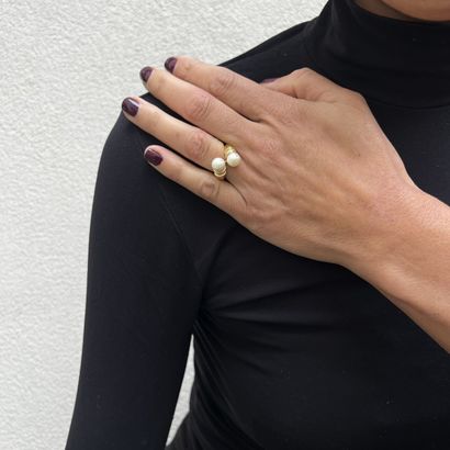 toi et moi ring set with two round white...