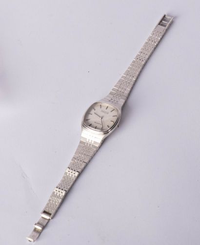 TISSOT Bracelet montre en métal mouvement...