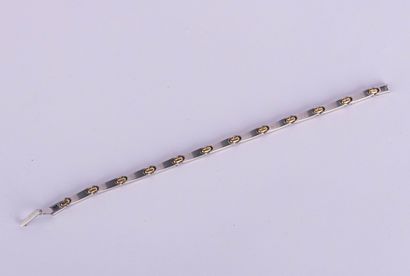 Bracelet de la maison Pequignet modèle Moorea,...