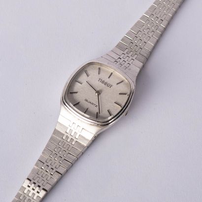 TISSOT Bracelet montre en métal mouvement...