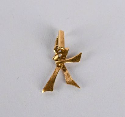 Pendant in 18K (750°/00 ) yellow gold
caligraphy...