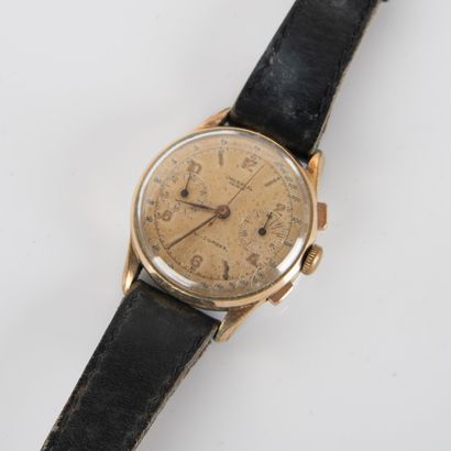 UNIVERSAL GENEVE Uni Compax
Montre de poignet...