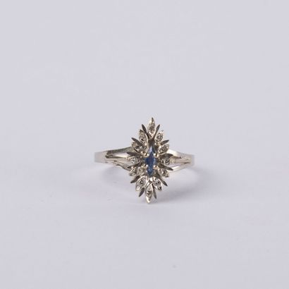 Flower ring in 18K (750°/00) white gold,...