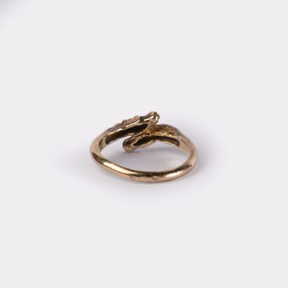 Ring composed of two horse heads, silver...