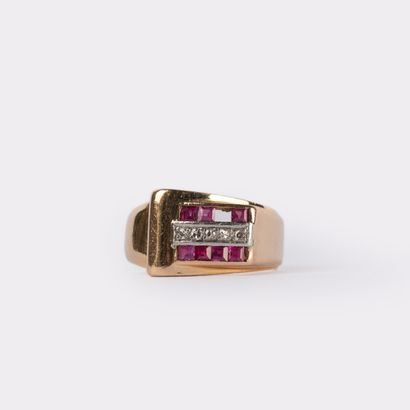 Tank ring featuring two lines of calibrated...