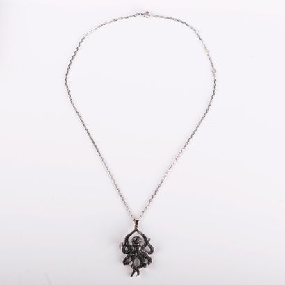 KORLOFF
Magnifique collier en or gris: important...