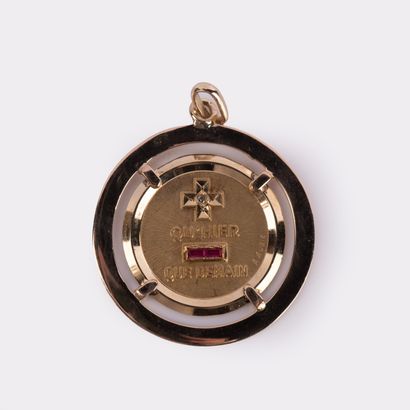 Augis, médaille « plus qu’hier, moins que...