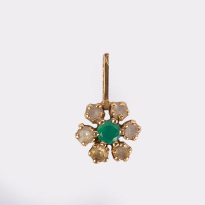 Pendentif marguerite, en or jaune 18 K (750°/00...