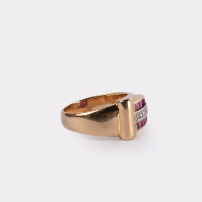 Tank ring featuring two lines of calibrated...