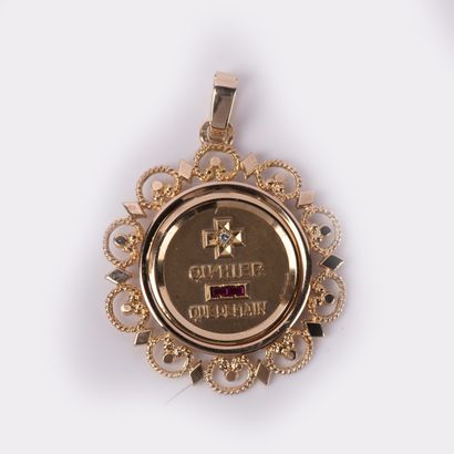 Augis, médaille « plus qu’hier, moins que...
