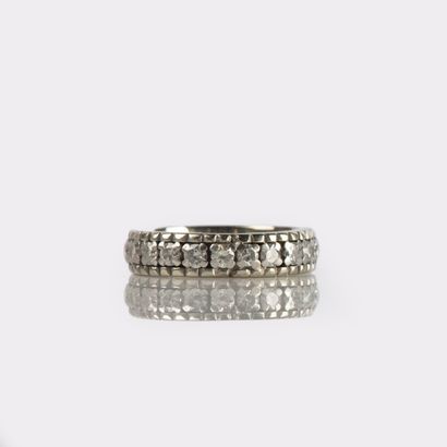 Alliance américaine sertie de diamants taille...