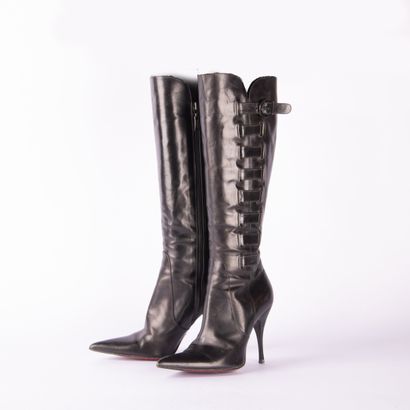 Lot including two pairs of boots and one...