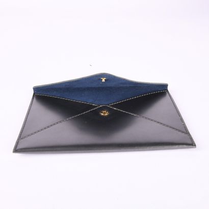 LOUIS VUITTON
Anthracite gray smooth leather...
