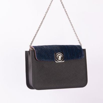 LOLO CHATENAY
Small handbag in anthracite-black...