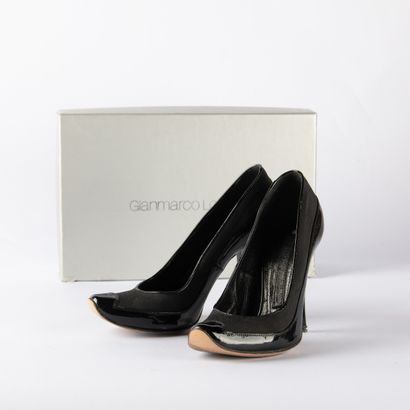 GIANMARCO LORENZI. Pair of pumps in black...