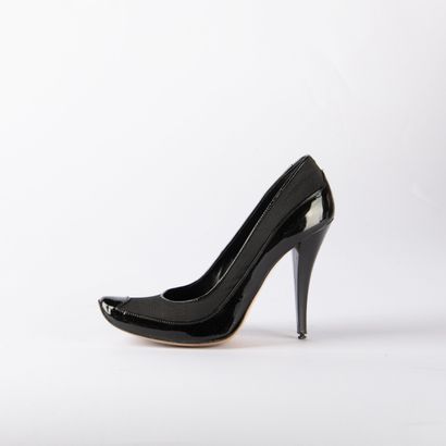 GIANMARCO LORENZI. Pair of pumps in black...