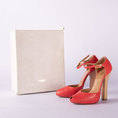 Lot including two pairs of open-heeled sandals....
