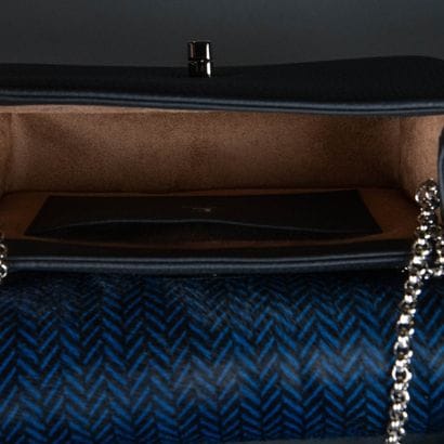 LOLO CHATENAY
Small handbag in anthracite-black...