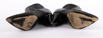 Lot including a pair of FREELANCE heeled...