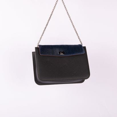 LOLO CHATENAY
Small handbag in anthracite-black...