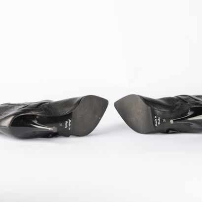 Lot including two pairs of boots and one...