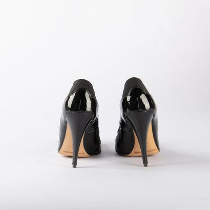 GIANMARCO LORENZI. Pair of pumps in black...