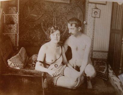 [Curiosa] Album amateur figurant un couple...