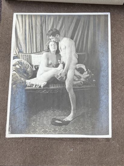 [Curiosa] Album amateur figurant un couple...