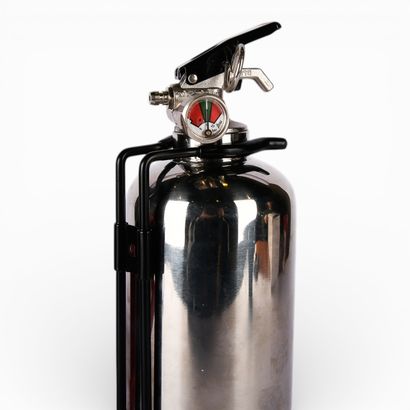 Car fire extinguisher in luxury burgundy...