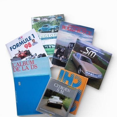Lot de 19 ouvrages sur le thème de l'automobile...