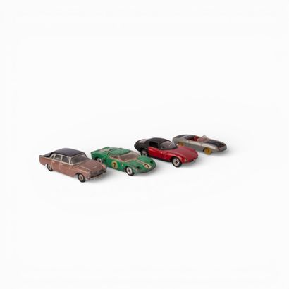 Lot de 10 voitures de sport miniatures échelle...