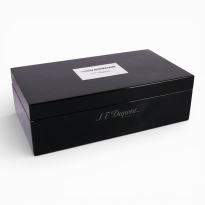 S.T DUPONT Paris 
Rare Race Machine limited...