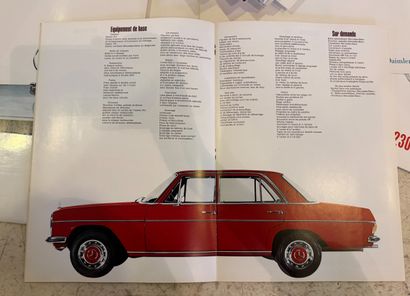 Lot de catalogues (dont un important ensemble...