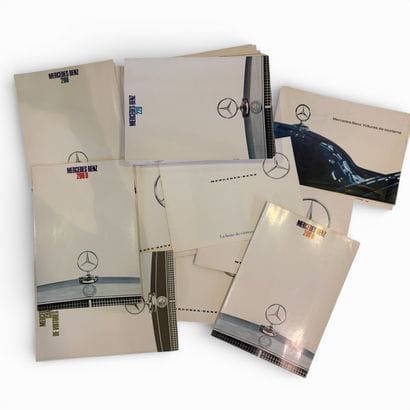 Lot de catalogues (dont un important ensemble...