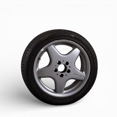 1 MERCEDES BENZ AMG rim with tire
Diameter:...